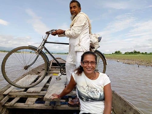 Alejandra (Bicicleta morada)